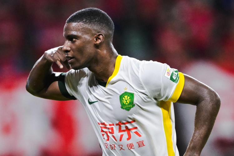 S赛直播页面-法比奥：张稀哲是我职业生涯里合作过的最好的球员