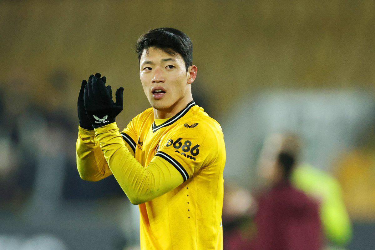 英雄联盟世界赛官网入口-罗马诺：狼队拒绝了对黄喜灿的报价，他们视其为队内重要球员