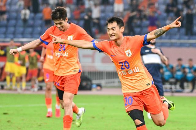 官网入口-20号连线10号源于信任 崔康熙冒险用对廖力生