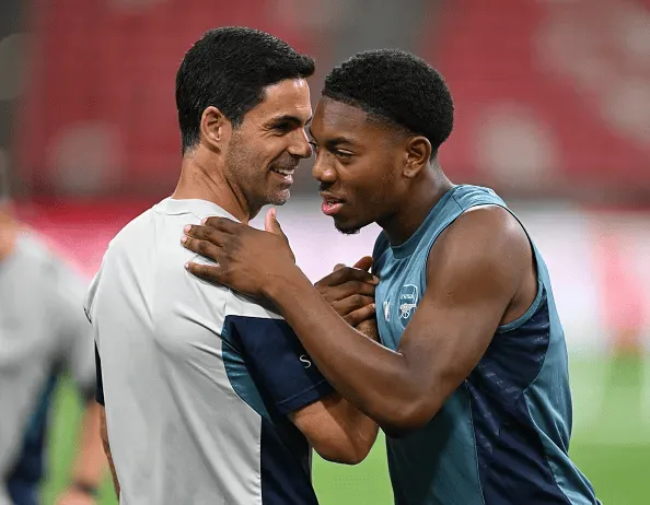 S赛直播页面-阿兰-史密斯：斯凯利防守能力不够，今夏阿森纳可考虑出售他